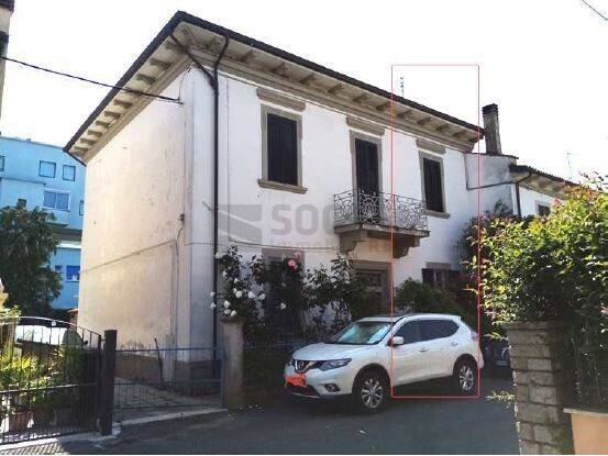 casa indipendente in vendita ad Arezzo
