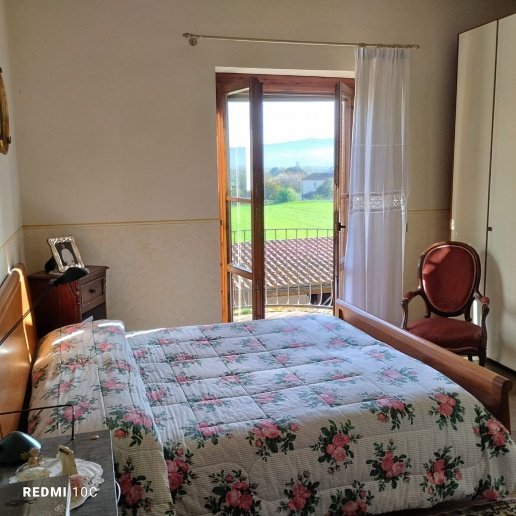 casa indipendente in vendita ad Arezzo in zona Agazzi