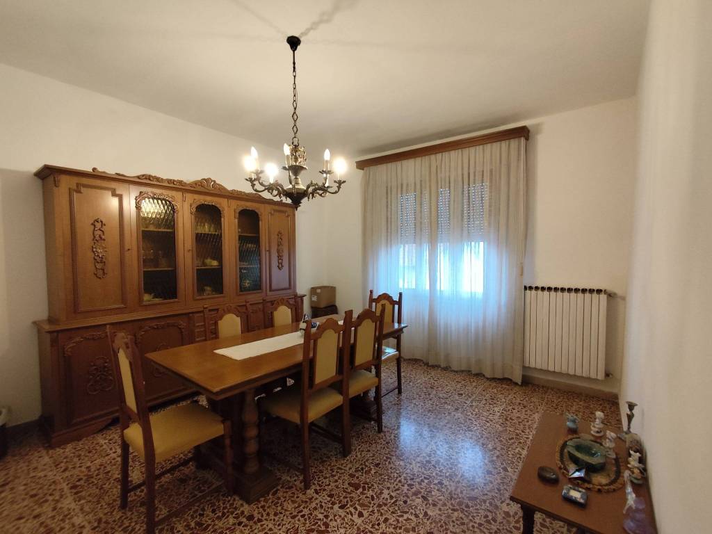 appartamento in vendita ad Arezzo in zona Quarata