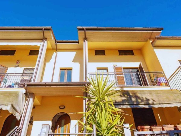 appartamento in vendita ad Arezzo in zona Puliciano