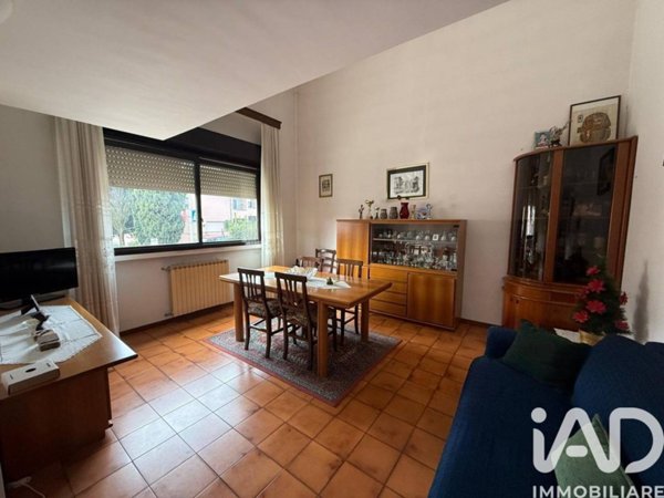 casa indipendente in vendita ad Arezzo in zona Centro Città