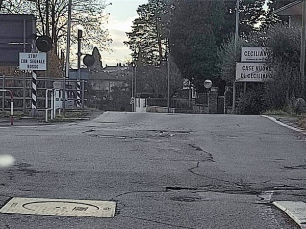 negozio in vendita ad Arezzo in zona Ponte Alla Chiassa