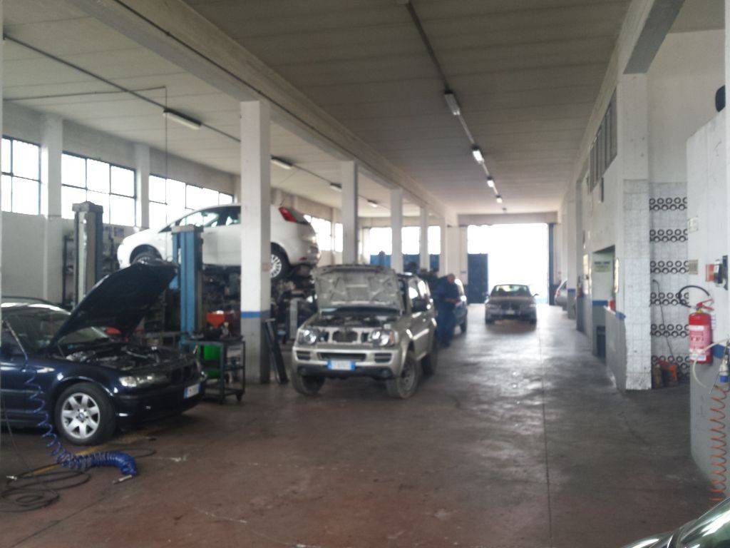 locale commerciale in vendita ad Arezzo