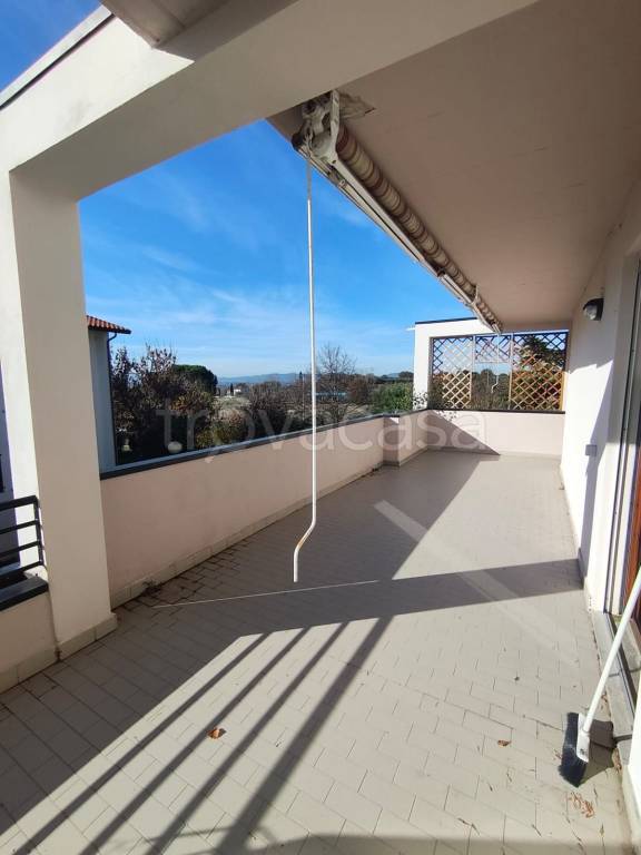 appartamento in vendita ad Arezzo in zona Rigutino