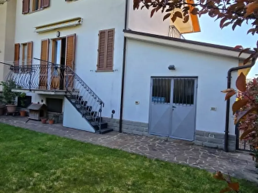 casa indipendente in vendita ad Arezzo in zona Puliciano