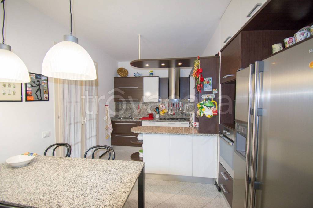 appartamento in vendita ad Arezzo in zona Ceciliano