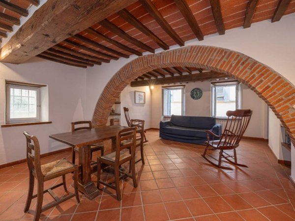casa indipendente in vendita ad Arezzo in zona Centro Città