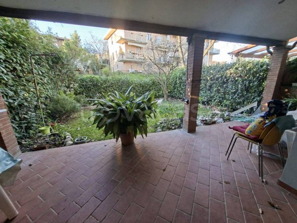 casa indipendente in vendita ad Arezzo in zona Santa Firmina