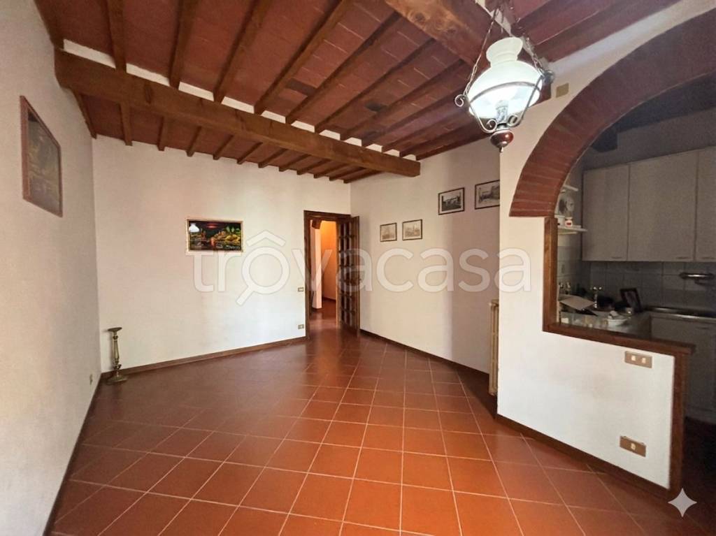 casa indipendente in vendita ad Arezzo in zona Quarata