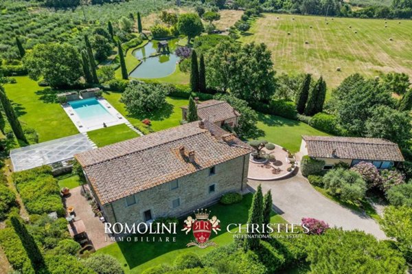 casa indipendente in vendita ad Arezzo in zona Olmo