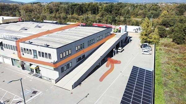 negozio in vendita ad Arezzo in zona I Sadotti