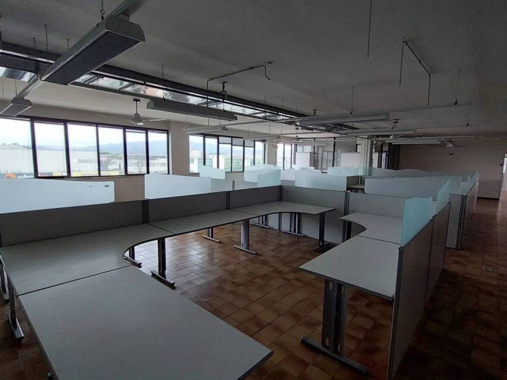 ufficio in vendita ad Arezzo in zona Fiorentina