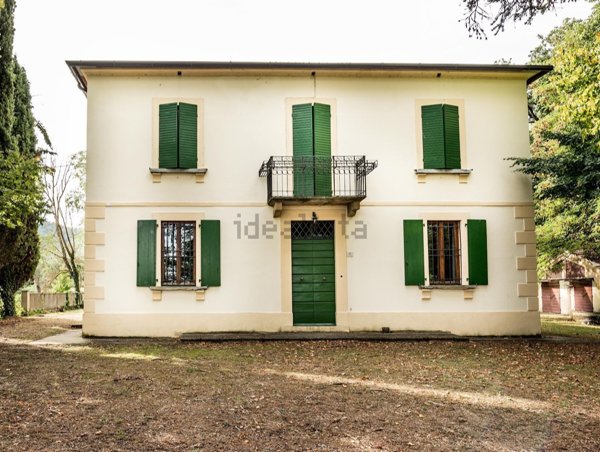 casa indipendente in vendita ad Arezzo in zona Centro Città