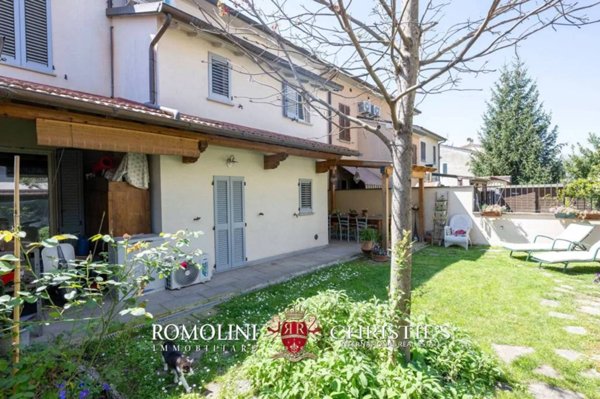 casa indipendente in vendita ad Arezzo in zona Centro Città
