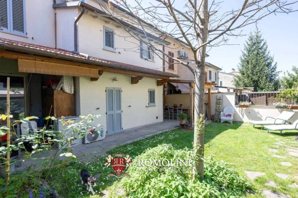 casa indipendente in vendita ad Arezzo in zona Centro Città