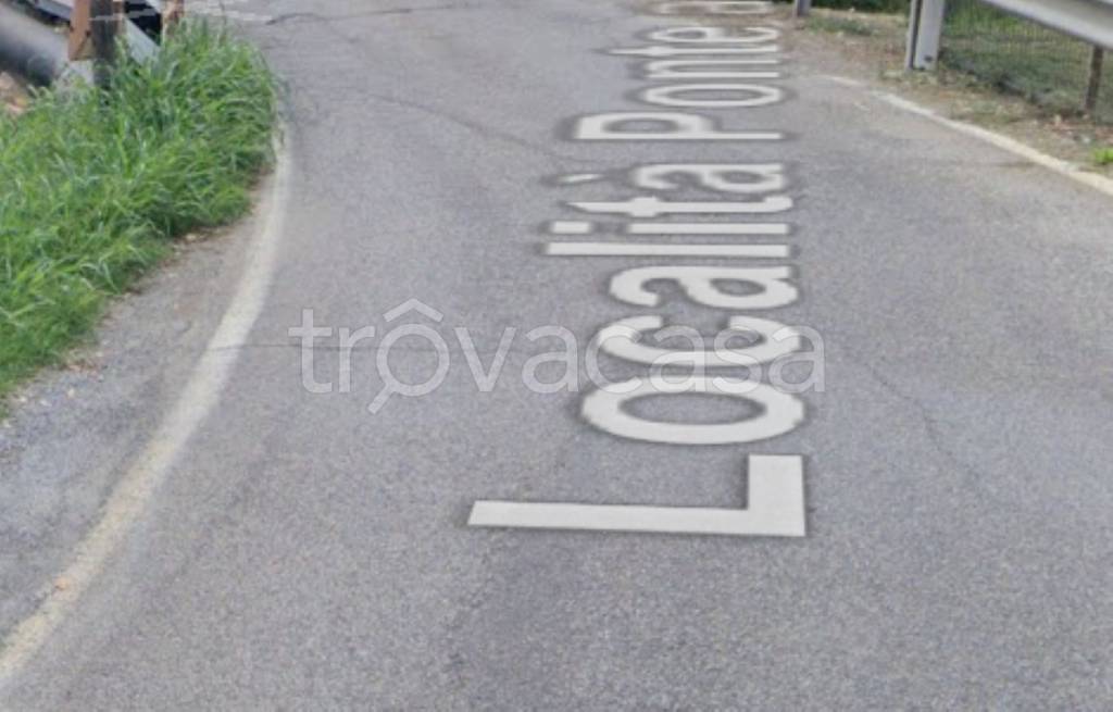 locale commerciale in vendita ad Arezzo in zona San Giuliano