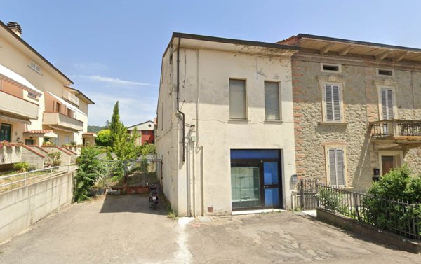 appartamento in vendita ad Arezzo in zona Zona La Pace