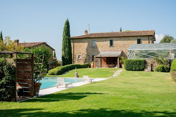 casa indipendente in vendita ad Arezzo in zona Centro Città