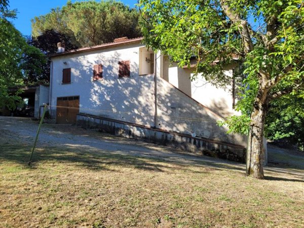 casa indipendente in vendita ad Arezzo in zona San Firenze-Fonte di Sala