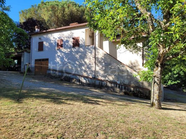casa indipendente in vendita ad Arezzo in zona San Firenze-Fonte di Sala