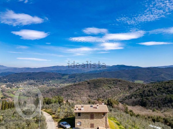 pentavano in vendita ad Arezzo in zona Santa Firmina