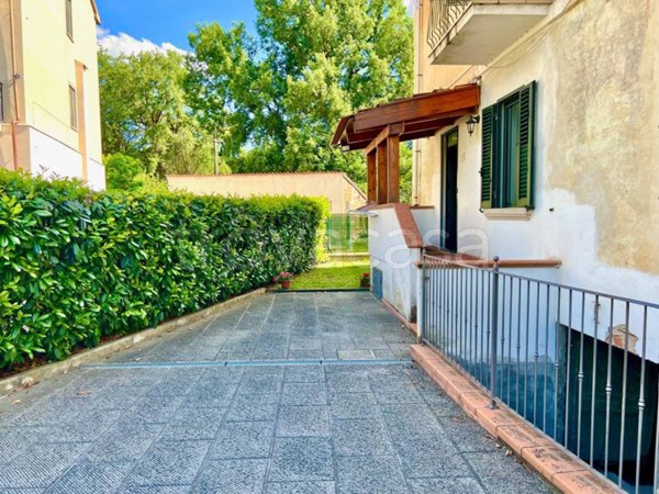 appartamento in vendita ad Arezzo in zona Quarata