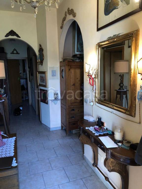 casa indipendente in vendita ad Arezzo in zona Pratantico-Indicatore