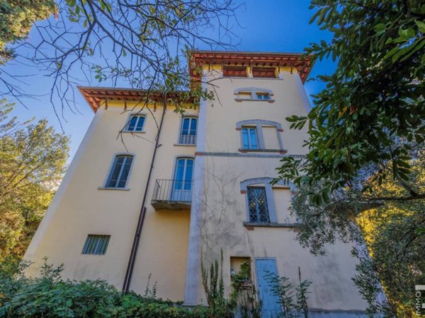 casa indipendente in vendita ad Arezzo in zona San Zeno