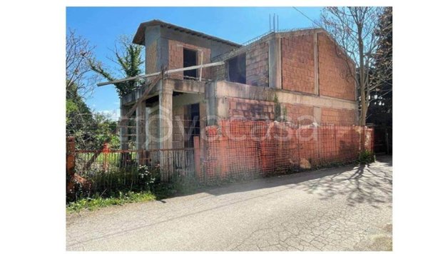 casa indipendente in vendita ad Arezzo in zona Rigutino