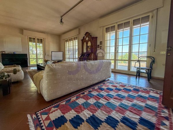 casa indipendente in vendita ad Arezzo in zona Santa Firmina