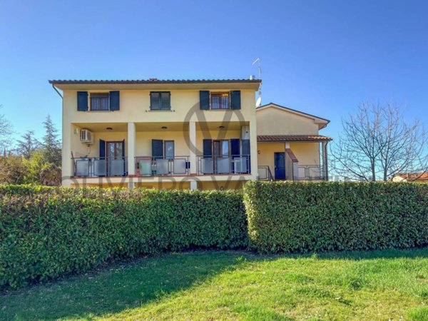 appartamento in vendita ad Arezzo in zona Antria