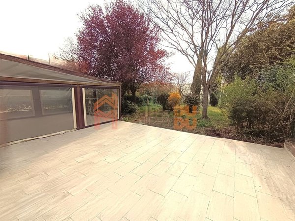 casa indipendente in vendita ad Arezzo in zona Centro Città