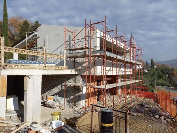 casa indipendente in vendita ad Arezzo in zona Ponte Alla Chiassa