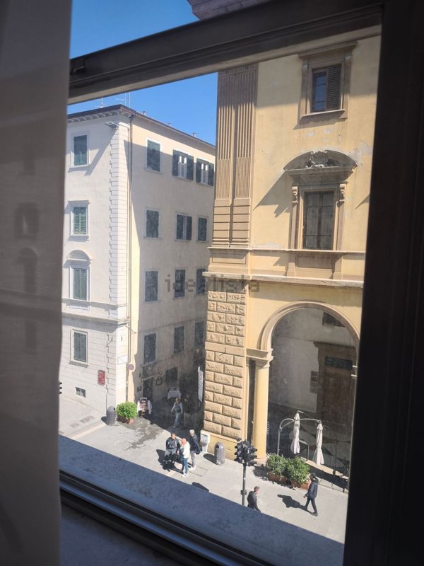 ufficio in vendita ad Arezzo in zona Centro Città