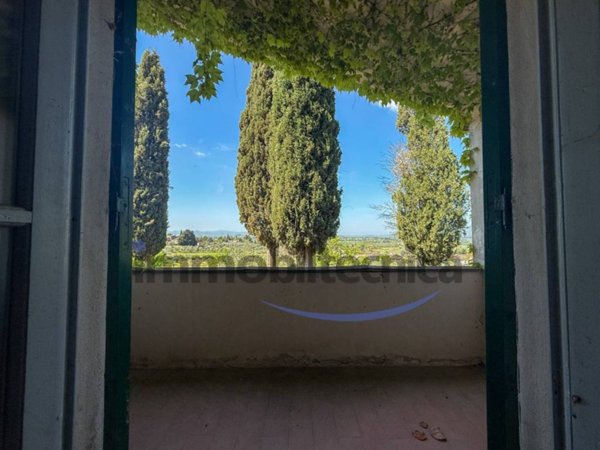 casa indipendente in vendita ad Arezzo in zona Chiassa-Tregozzano
