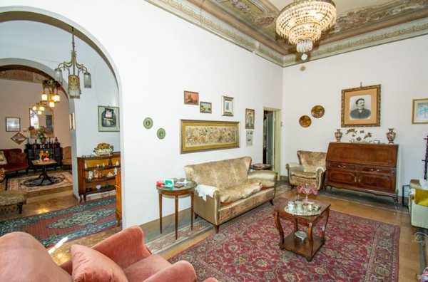 casa indipendente in vendita ad Arezzo in zona Centro Città