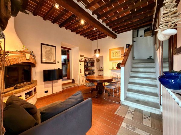 appartamento in vendita ad Arezzo in zona Agazzi