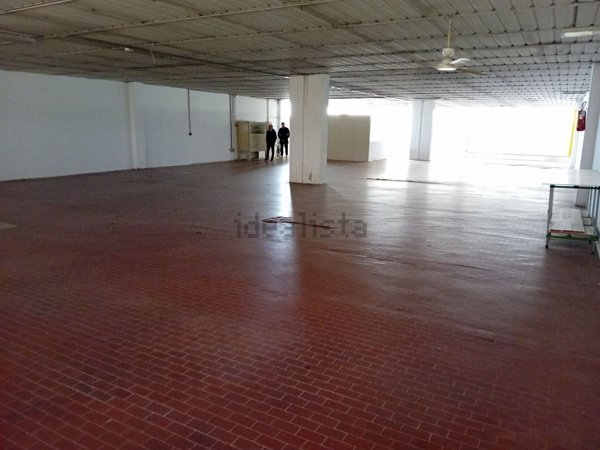 locale di sgombero in vendita ad Arezzo in zona Fiorentina