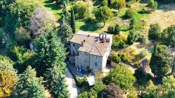 casa indipendente in vendita ad Arezzo in zona Antria