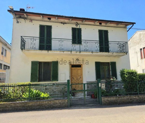 casa indipendente in vendita ad Arezzo