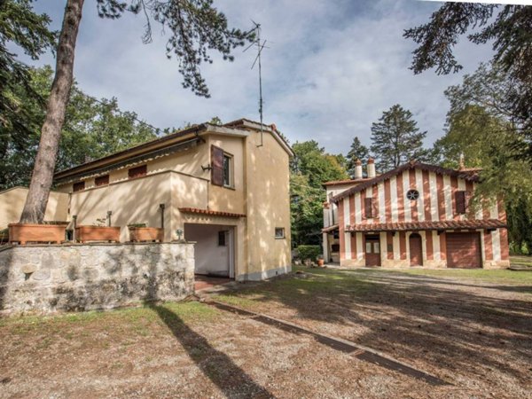 casa indipendente in vendita ad Arezzo in zona Santa Firmina