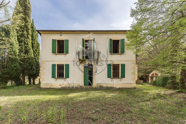 casa indipendente in vendita ad Arezzo in zona Santa Firmina