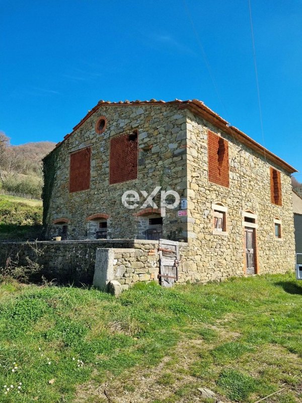 casa indipendente in vendita ad Arezzo