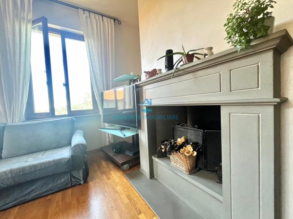 casa indipendente in vendita ad Arezzo in zona Marcena