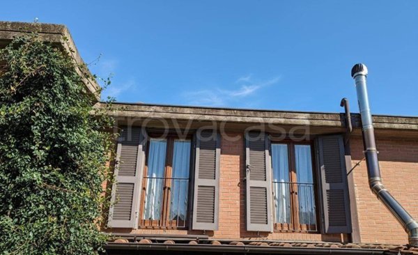 casa indipendente in vendita ad Arezzo in zona Quarata