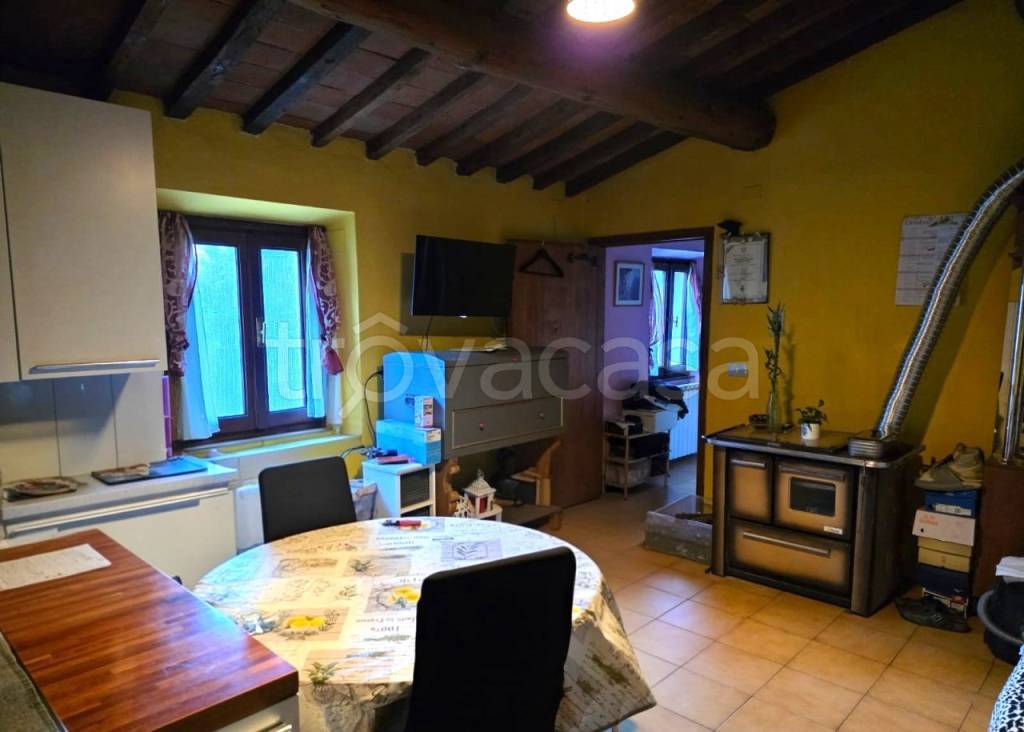 casa indipendente in vendita ad Arezzo in zona Fiorentina