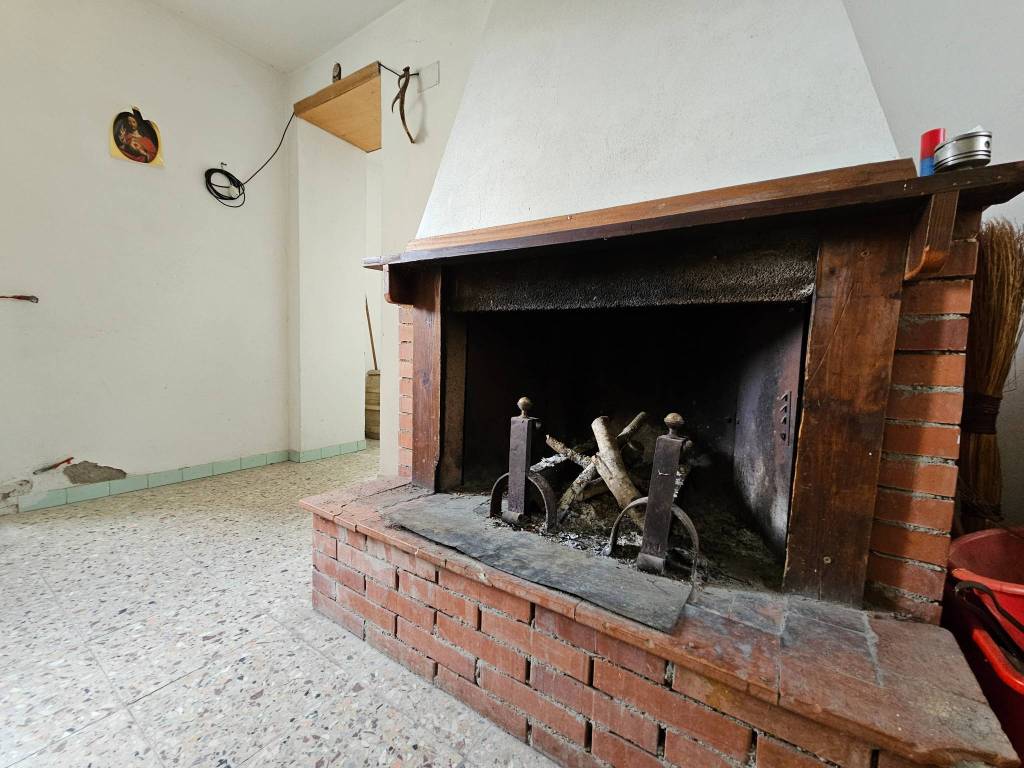 casa indipendente in vendita ad Arezzo in zona Palazzo del Pero