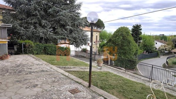 appartamento in vendita ad Arezzo in zona San Giuliano