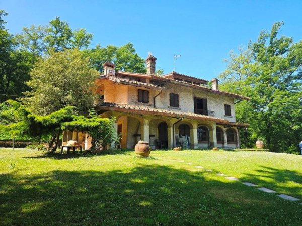 casa indipendente in vendita ad Arezzo in zona Santa Firmina