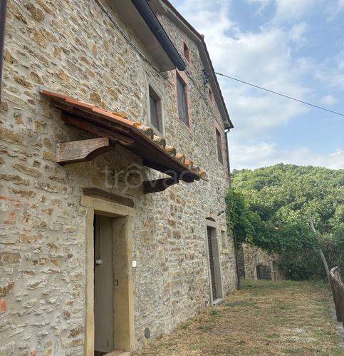 casa indipendente in vendita ad Arezzo in zona Molin Nuovo